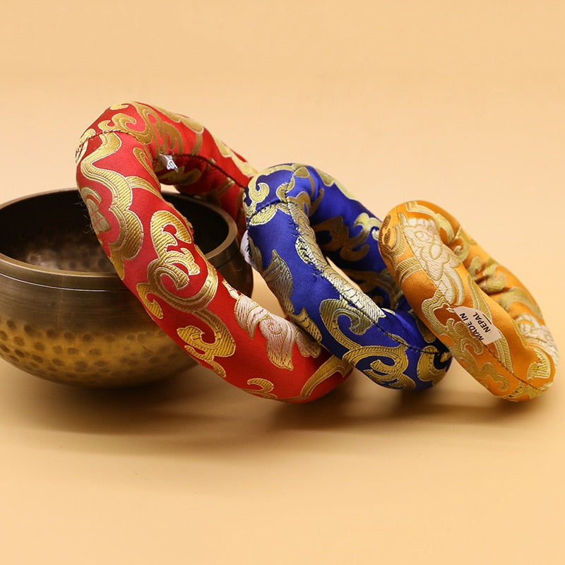 Nepal Handmade Singing Bowl Mat Hot Coffee Pot Mat Cloth Craft Figurines Round Shape Desktop Insulation Pad Buddhist Temple Use